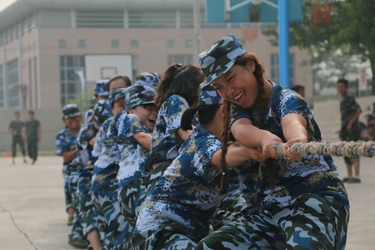 15级新生军训接近尾声