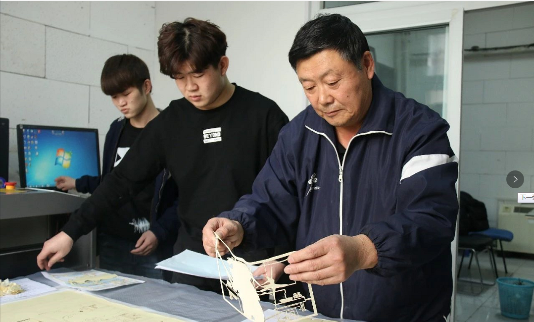 艺术设计系剪纸工作室火热进行中