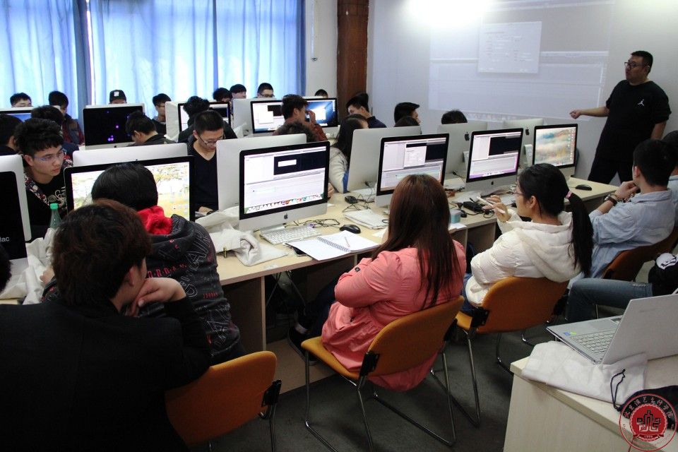 朱臣伟老师上剪辑与声效艺术课