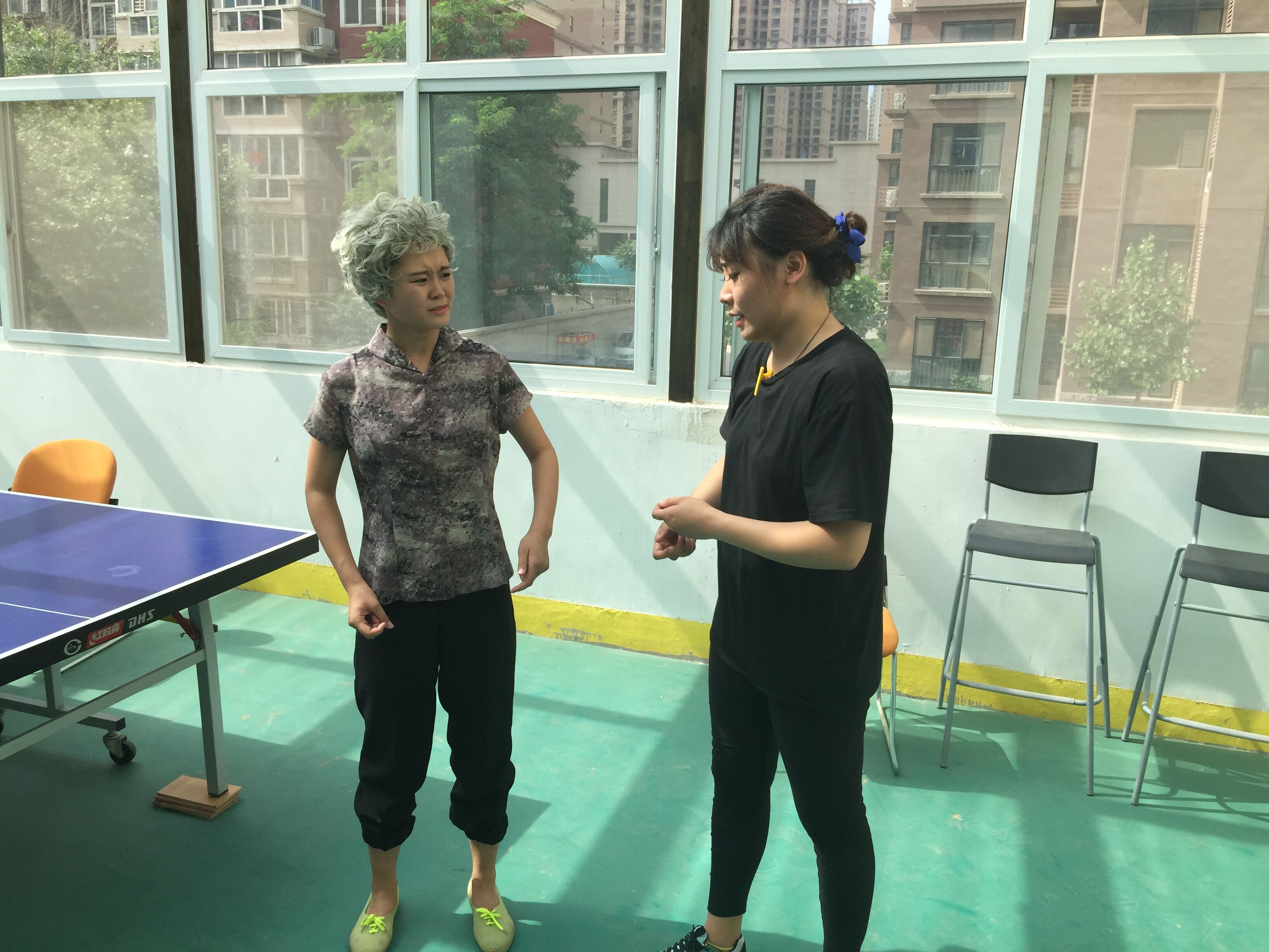 表演系学生参加集团第三届相声小品大赛
