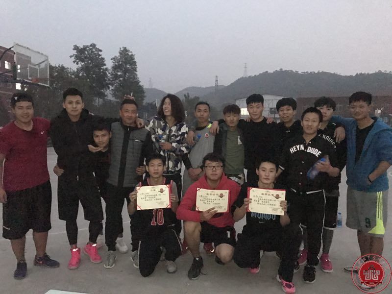 我院成功举办首届3V3学生篮球对抗赛