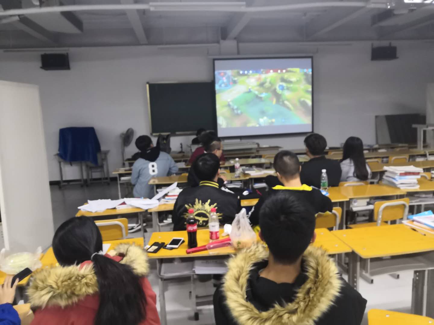 丰富课余 劳逸结合----文化产业管理系第一届王者荣耀校园