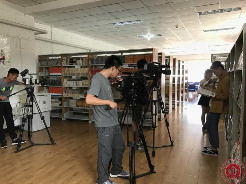 央视《中国新闻》栏目记者来我院采访