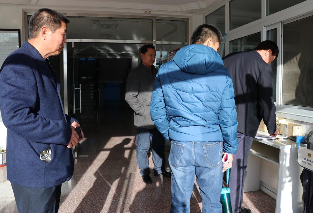 精英集团一年一度HSE联合检查组来我院检查