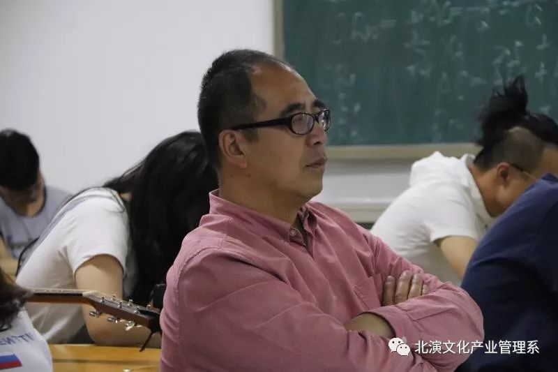 文化产业管理系为2018《映像青春》毕业生晚会进行联排