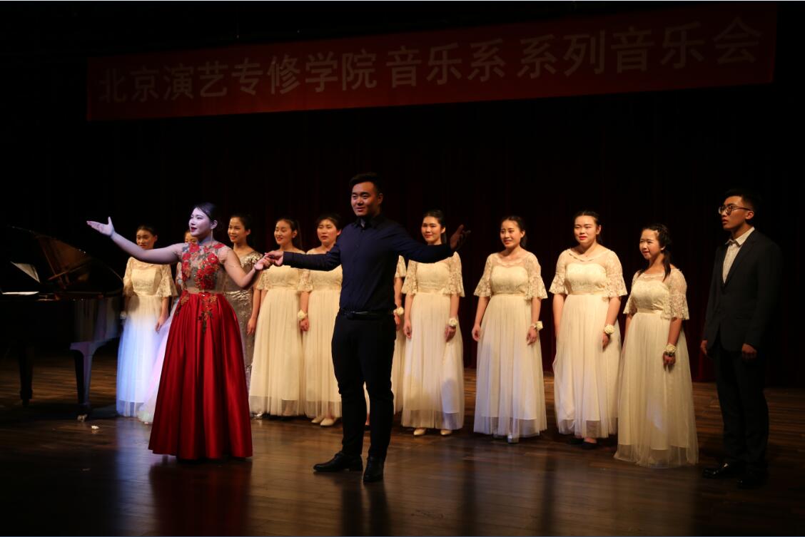 音乐系汤洁、于晓丽老师声乐班毕业音乐会圆满落幕