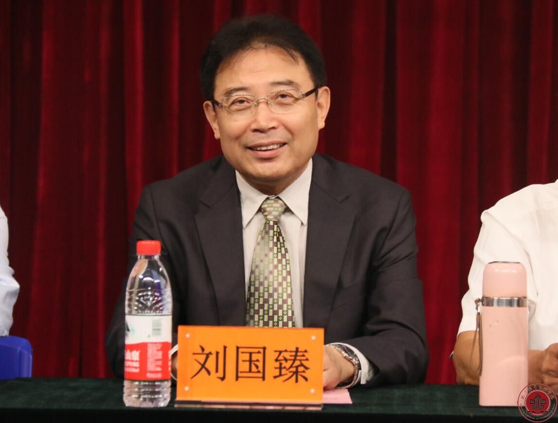 北京演艺专修学院隆重举行2017级新生开学典礼
