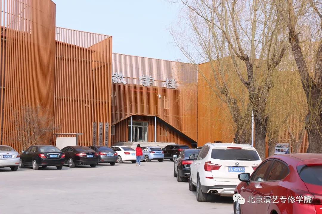 与你相遇在新学期