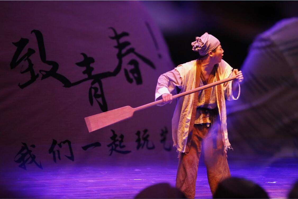 “玩艺夏”夏令营之三|勇登长城、欣赏经典话剧篇