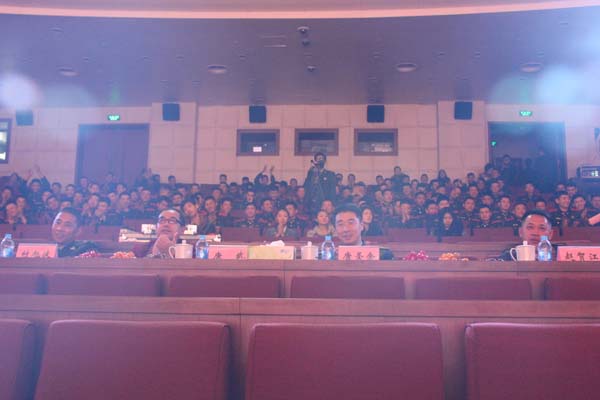 参加公安部“十佳退伍老兵”颁奖典礼晚会