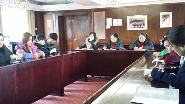 2014-2015学年第一学期教务处组织学生座谈会
