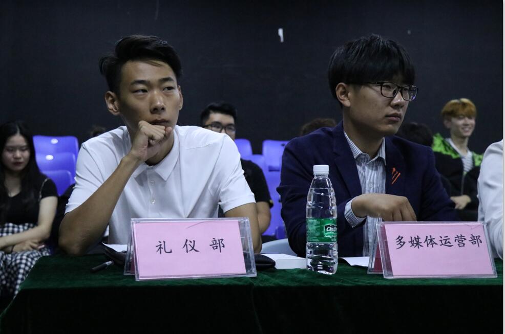 北京演艺专修学院团委学生会纳新面试圆满结束