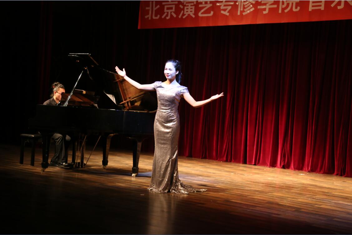 音乐系汤洁、于晓丽老师声乐班毕业音乐会圆满落幕