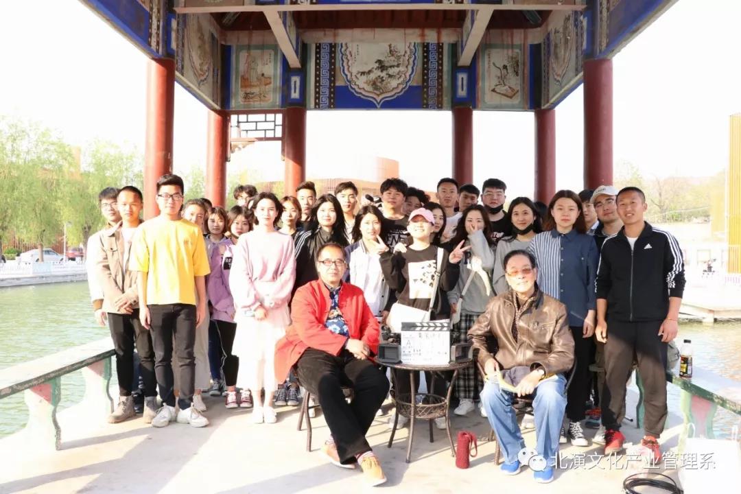 共注汗水，浇灌梦想——文化产业管理系微电影拍摄正式开机