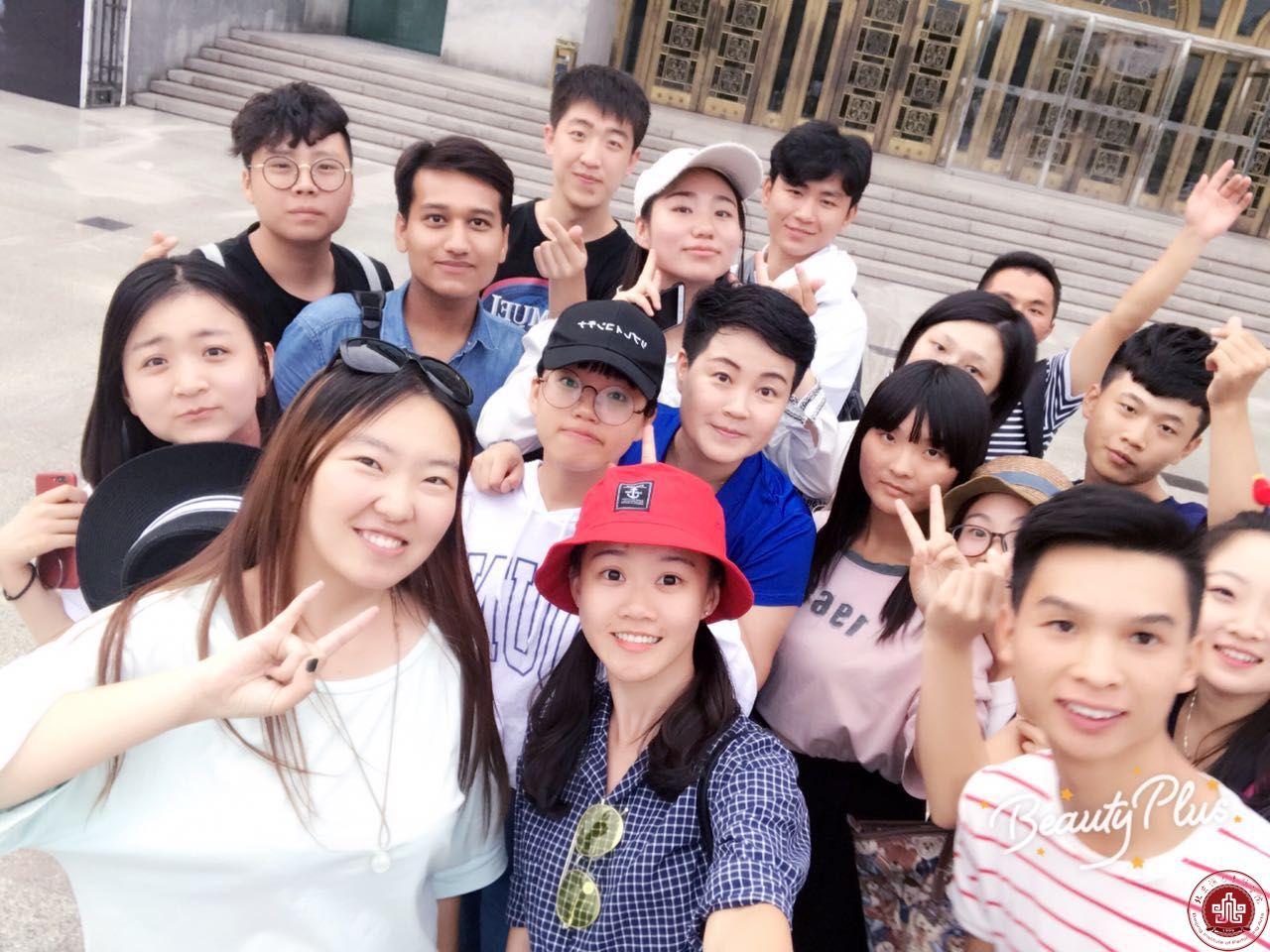 音乐系组织新生观摩民族歌剧《林徽因》