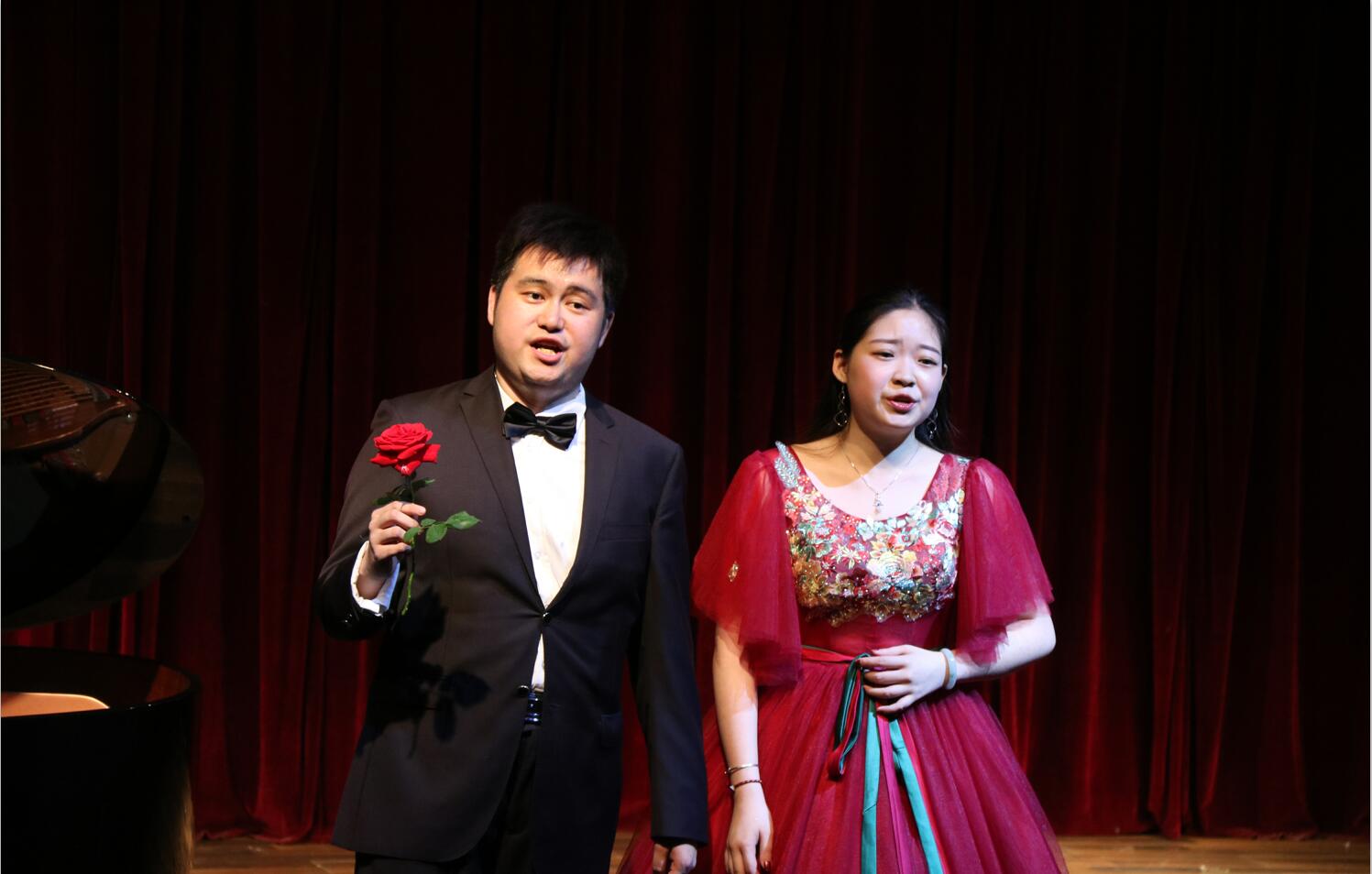王琳声乐班“感恩的心，感谢有你”主题音乐会圆满落幕