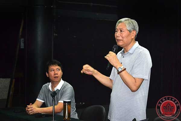 著名词曲作家、我院流行音乐学院院长付林为2013级新生讲座