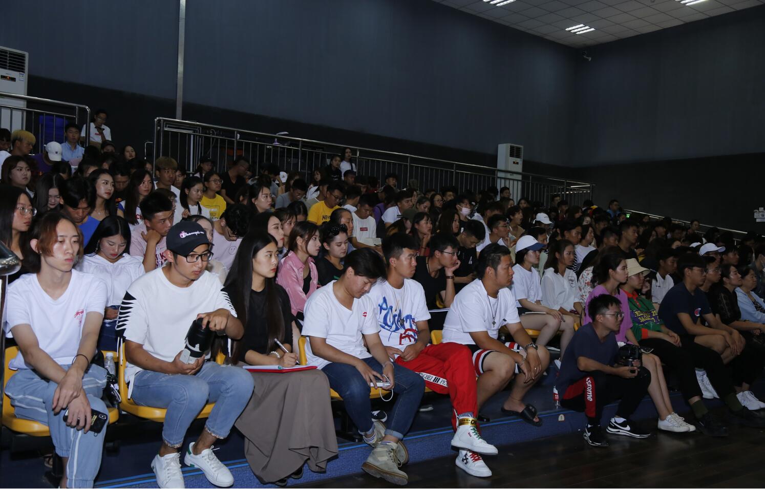 国家一级演员臧金生做客北京演艺专修学院名人讲堂