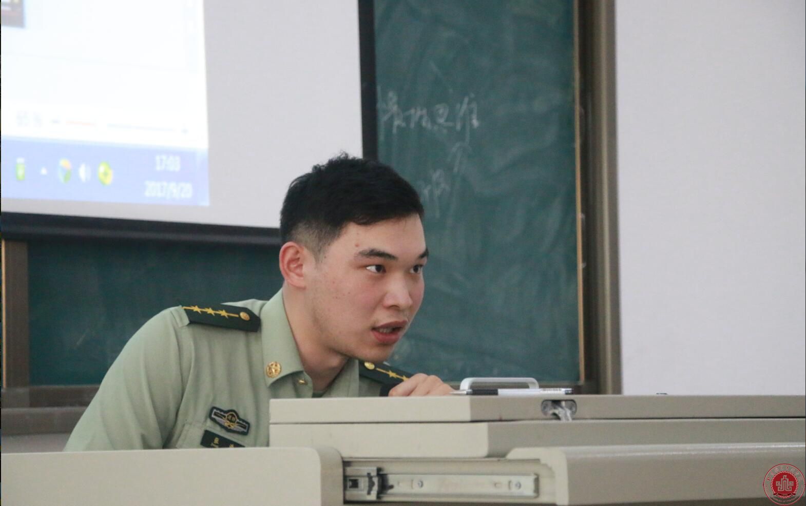 我院举办2017级新生消防安全教育讲座