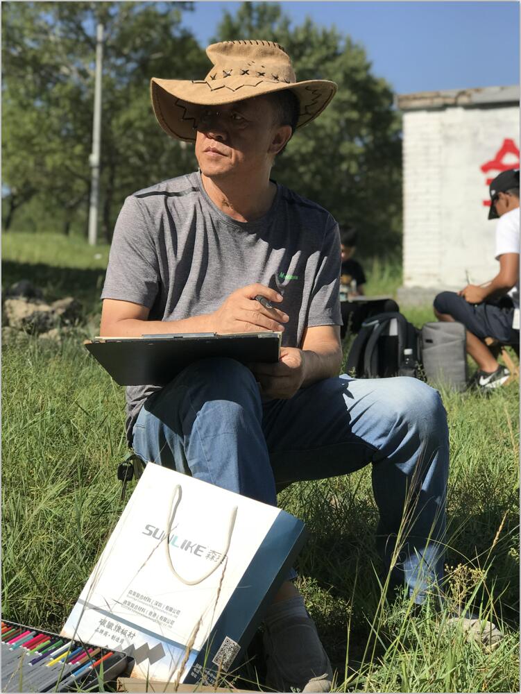 我院艺术设计系新生前往张北大河开展艺术写生活动