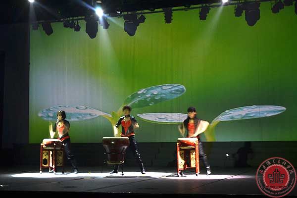 北京歌剧舞剧院来北京演艺专修学院演出