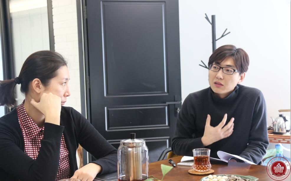我院原创舞台剧《糖人宝》召开剧本研讨会