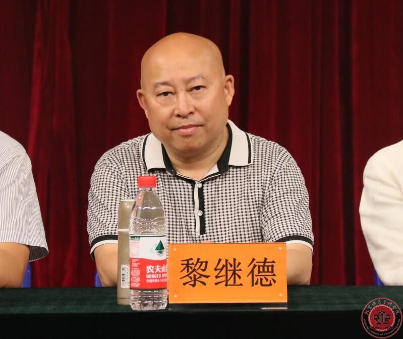 北京演艺专修学院隆重举行2017级新生开学典礼