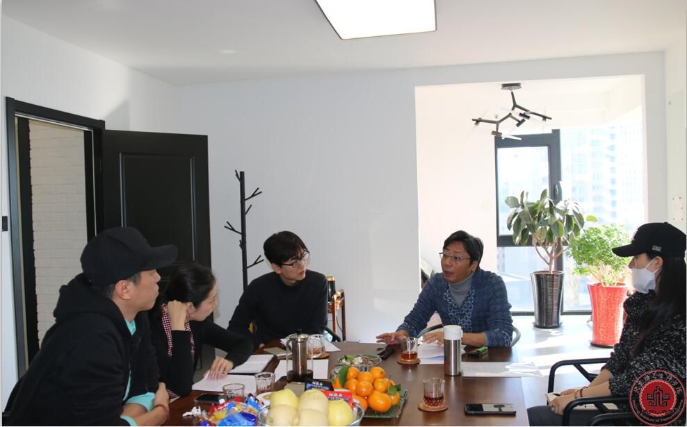 我院原创舞台剧《糖人宝》召开剧本研讨会