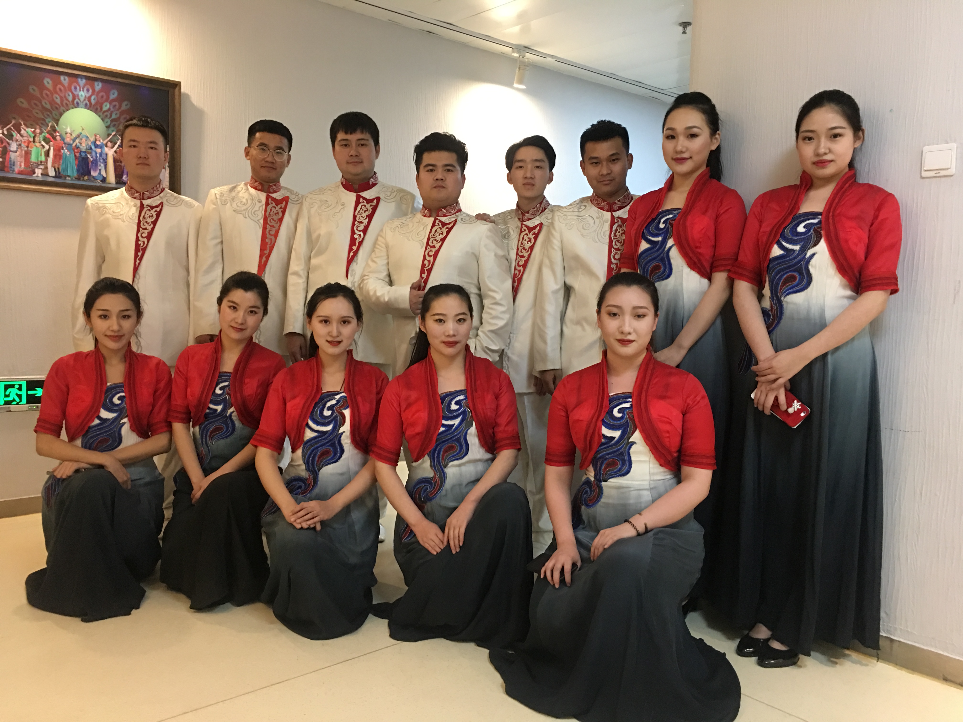 音乐系部分学生赴中央民族歌舞团参加新年音乐会