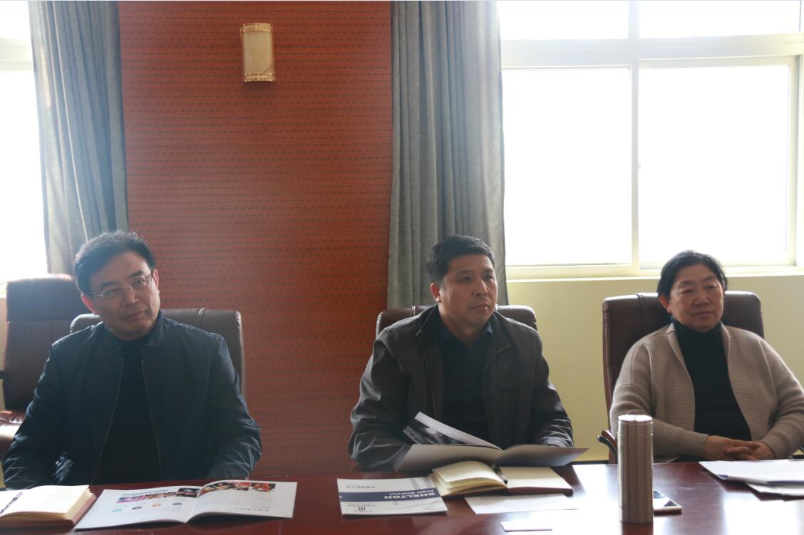 新加坡莎顿亚视传媒艺术学院领导来我院交流访问