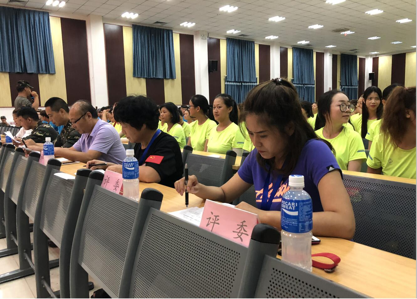 [直击军训现场】2018级新生军训军歌歌咏比赛圆满结束