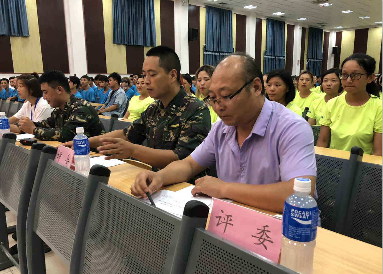 [直击军训现场】2018级新生军训军歌歌咏比赛圆满结束