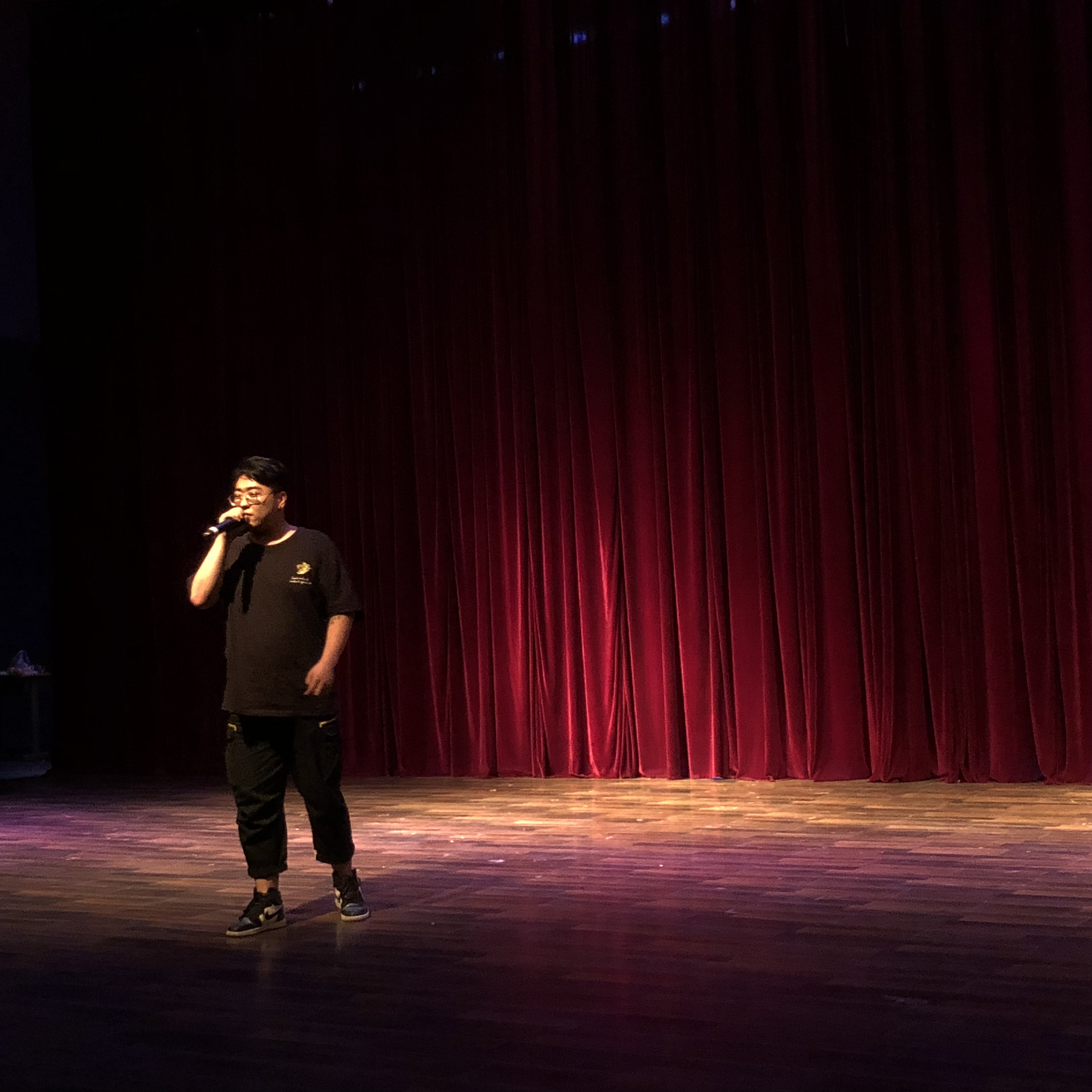 北京演艺专修学院音乐系“中秋团圆夜”迎新晚会圆满落幕