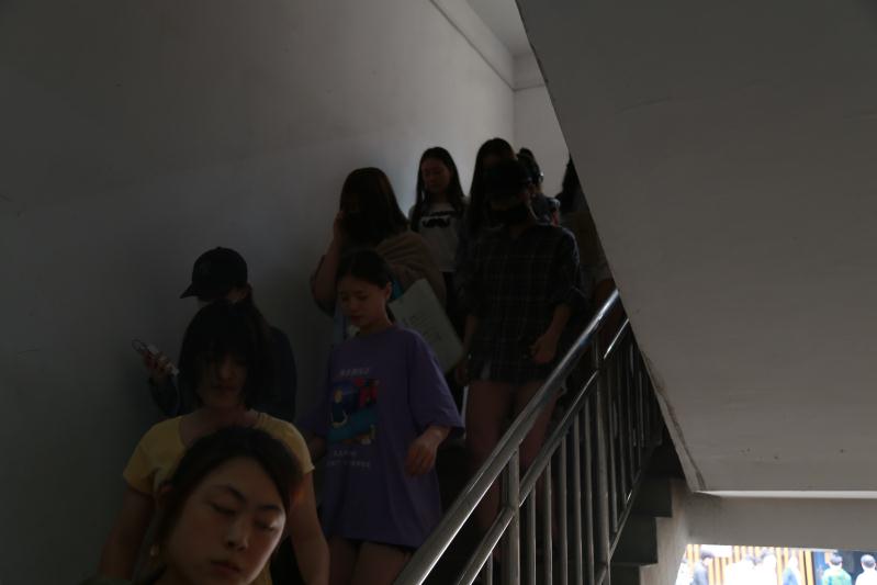 我院开展消防安全逃生应急演练