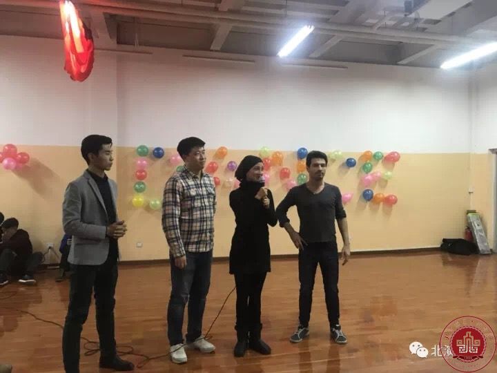 外教授课，精彩纷呈