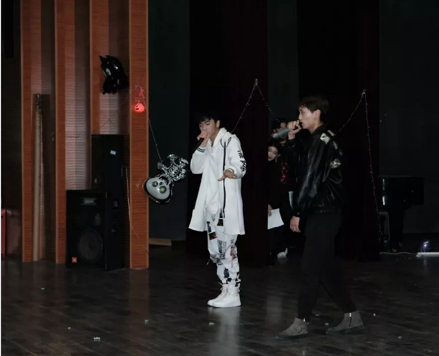 影视艺术系万圣节狂嗨夜