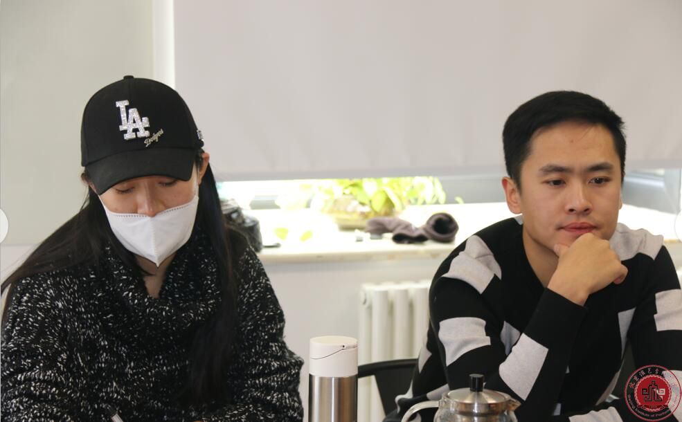 我院原创舞台剧《糖人宝》召开剧本研讨会