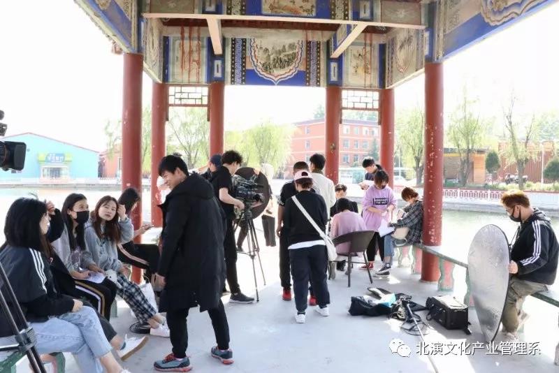 共注汗水，浇灌梦想——文化产业管理系微电影拍摄正式开机