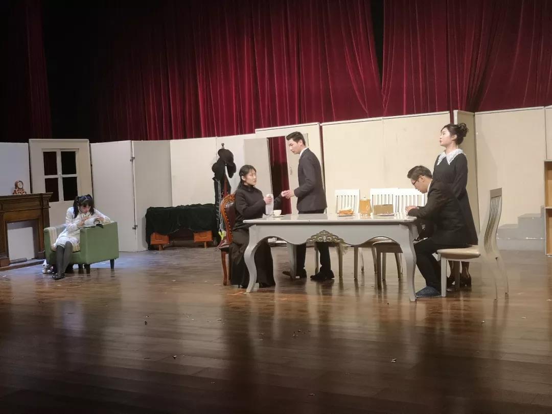 演出成功‖北京演艺专修学院表演系16级4班外国独幕剧专场