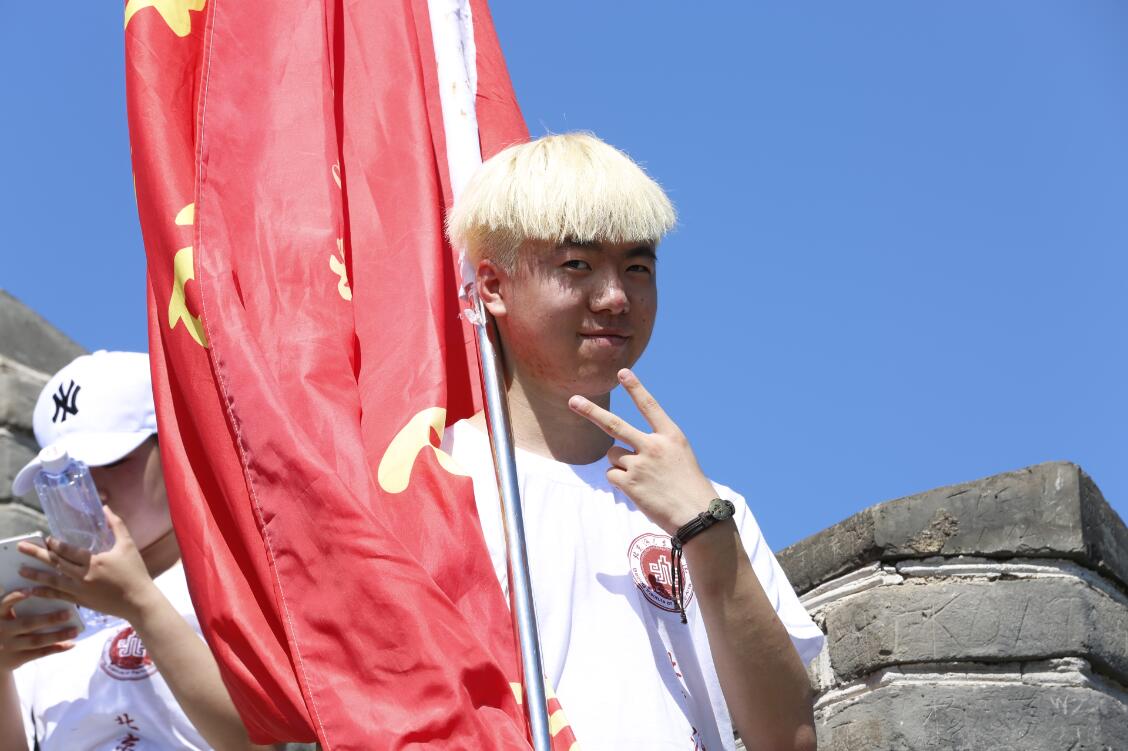 “玩艺夏”夏令营之三|勇登长城、欣赏经典话剧篇