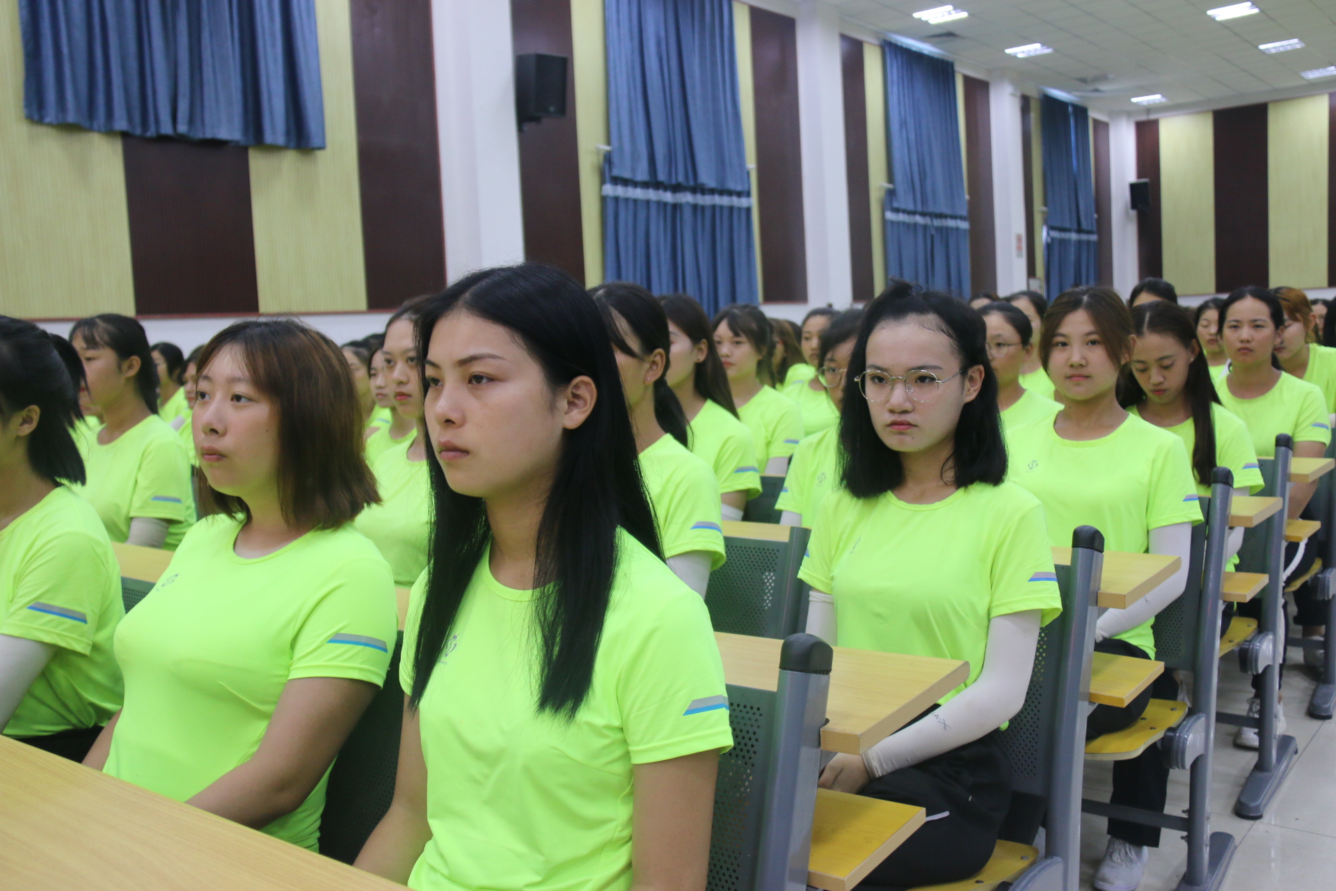 付林为北京演艺专修学院2018级新生分享音乐人生