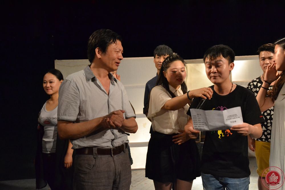 2014级表演系6班汇报演出感动落幕