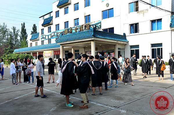 学院举办2014年第三次校园招聘会