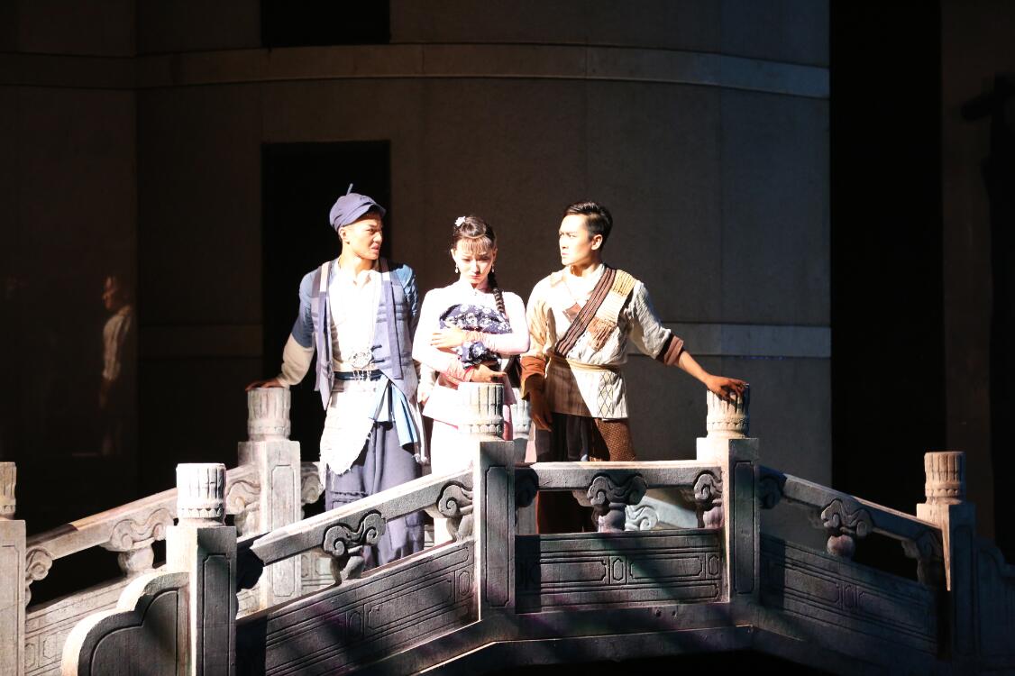 我院大型原创舞剧《金蝉塑与糖人宝》首演大获成功